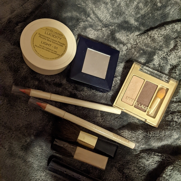 Vintage Estee Lauder makeup bundle - Picture 1 of 8